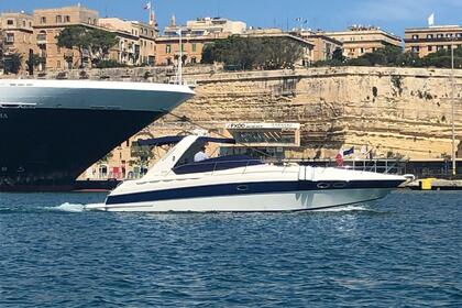 Charter Motorboat Bavaria 38 Manoel Island