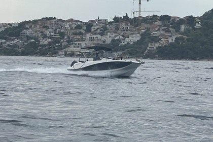 Miete Motorboot Quicksilver 675 Open Split