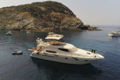 Charter Motorboat Sealine T51 Cannes
