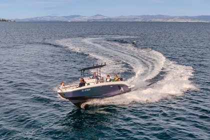 Hire Motorboat Beneteau Flyer 8 SPACEdeck Milna