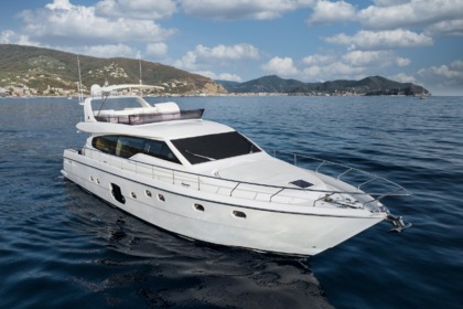 Rental Motorboat Ferretti 630 Portofino