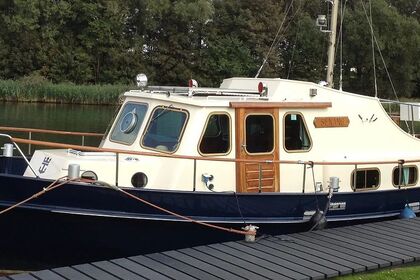 Rental Motorboat Vedette Hollandaise Dart Trawler 40 Paris