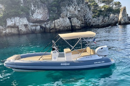 Miete Motorboot Salpa Soleil 20 Antibes