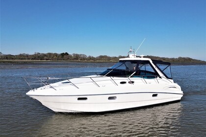 Rental Motorboat Sealine s38 Alimos