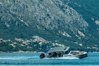 Hire Motorboat Axopar 37 Mallorca