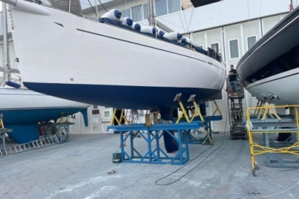 Miete Segelboot Dufour Dufour 44 Performance limited edition Vibo Marina