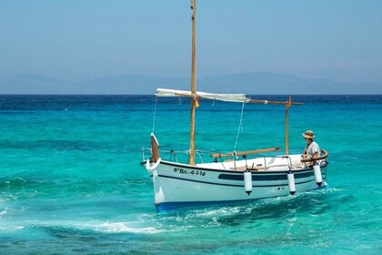Rental Motorboat Menorquin 33 Formentera
