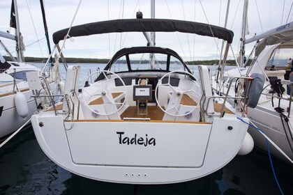 Rental Sailboat HANSE 388 Ičići