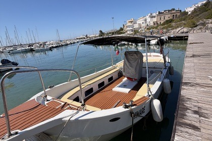 Location Bateau à moteur Gozzo vetroresina Santa Maria di Leuca