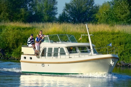 Charter Motorboat LINSSEN Linssen 33.9AC Vermenton
