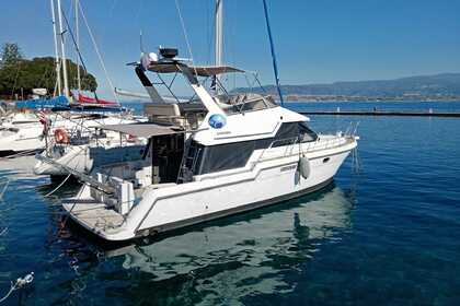 Hire Motorboat Carver 37 fly Aeolian Islands