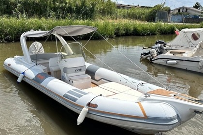 Charter RIB Bat 7.50 Terracina