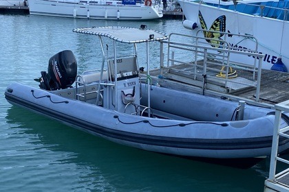 Location Bateau à moteur Valiant Dr750 sport Saint-Denis-d'Oléron