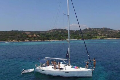 Hire Sailboat Jeanneau Sun odyssey 39i Barcelona
