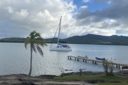 Charter Catamaran CATAMARAN 45 Pieds. Le Marin