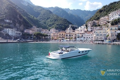 Noleggio Yacht a motore Tornado 38 Salerno