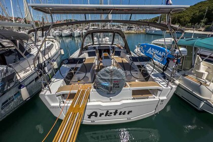 Aluguel Veleiro Dufour Yachts Dufour 37 - 3 cab. Pula