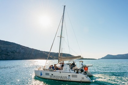 Rental Catamaran Lagoon 450F Santorini