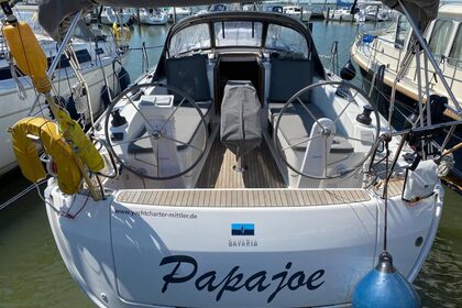 Hire Sailboat Bavaria Yachtbau Bavaria Cruiser 37 - 3 cab. Lelystad- Haven