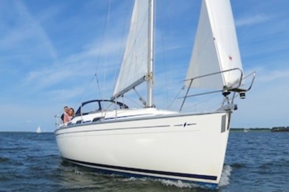 Rental Sailboat Bavaria 30 Cruiser IJsselmeer