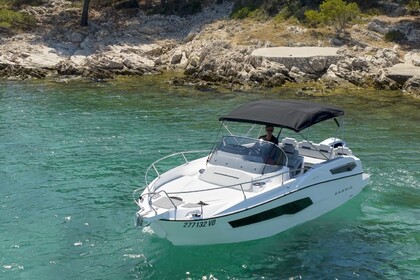 Charter Motorboat Karnic 702SL Tribunj