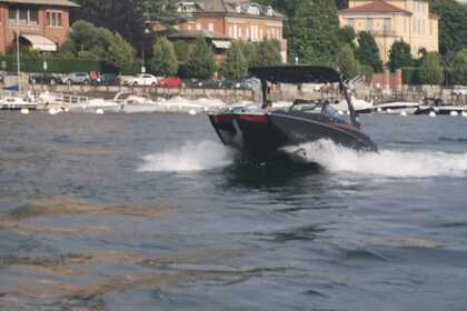 Miete Motorboot Malibu Malibu M235 Como