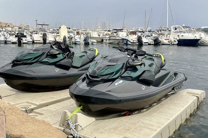 Hire Jet ski Seadoo RXP-X RS 300 Apex Cannigione