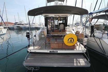 Hire Motor yacht Cobra Yachts Futura 40 Grand Horizon Tribunj