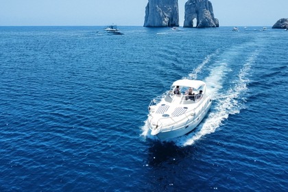 Location Bateau à moteur Cranchi Daycruise 35 SPORT Capri