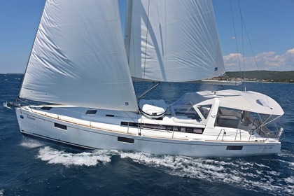 Hyra båt Segelbåt BENETEAU OCEANIS 48 Sukošan