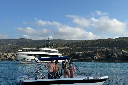 Location Bateau à moteur Amathounta Amathounta 18 Latsi