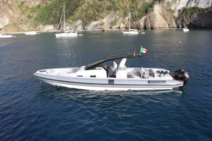 Noleggio Gommone Pirelli WALKAROUNDS 42 Porto Cervo