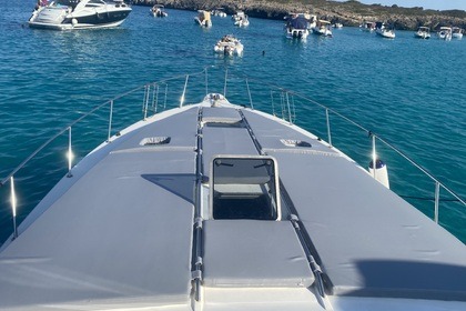 Charter Motorboat Sea Ray 420 Porto Cristo
