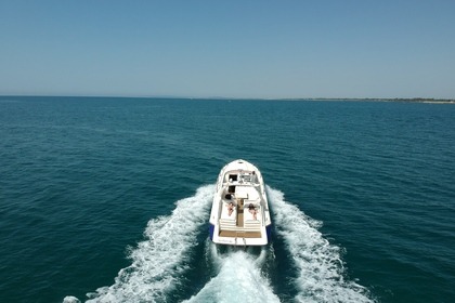 Location Bateau à moteur Sunseeker 45 Apache Le Cap d'Agde