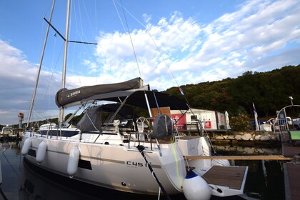 Verhuur Zeilboot Bavaria C45 Style Pula