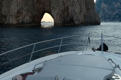 Noleggio Yacht a motore Bavaria Bavaria 38 Positano