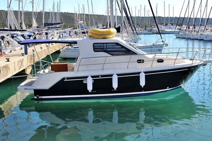 Rental Motorboat SAS Vektor 950 Sukošan