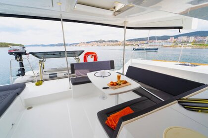 Verhuur Catamaran Lagoon-Bénéteau Lagoon 450 F - 4 + 2 cab. Marina Frapa
