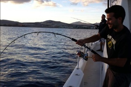 Charter Motorboat Cat 365 Castillo Caleta de Fuste