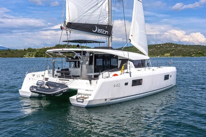 Verhuur Catamaran  Lagoon 42 A/C & GEN & WM Skradin