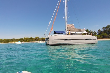 Charter Catamaran Beneteau CNB Excess 11 Hyères