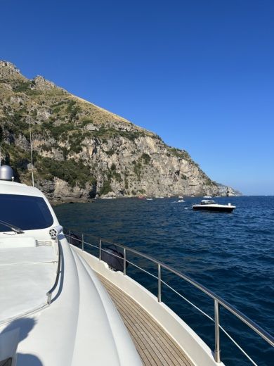 Amalfi Motor Yacht Abacus Abacus 70'' Fly alt tag text