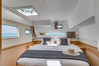 Charter Catamaran Lagoon 42 Monopoli