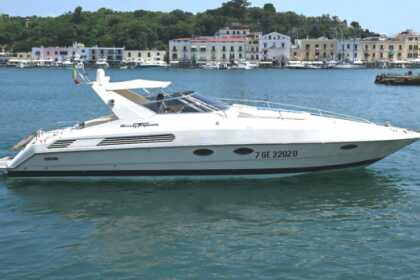 Miete Motorboot Riva Tropicana 43 Ischia
