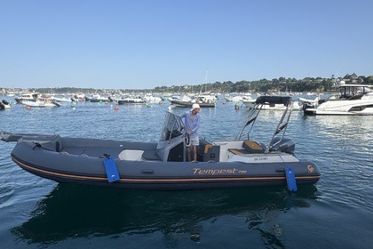Rental RIB Capelli Tempest 700 Dinard