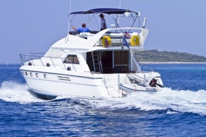 Rental Motorboat PRINCESS 470 Primošten