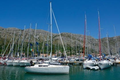 Rental Sailboat JEANNEAU SUN ODYSSEY 33I Dubrovnik