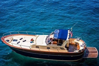 Hire Motorboat Jeranto Jeranto 750 Naples