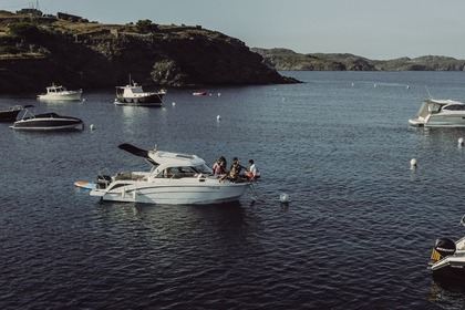 Miete Motorboot Beneteau Antares 8 OB Cadaqués