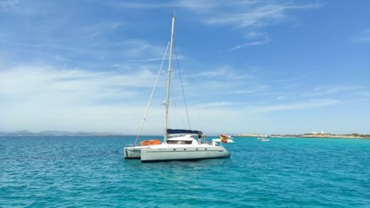 Catamaran Fountaine Pajot Belize 43 Boat layout